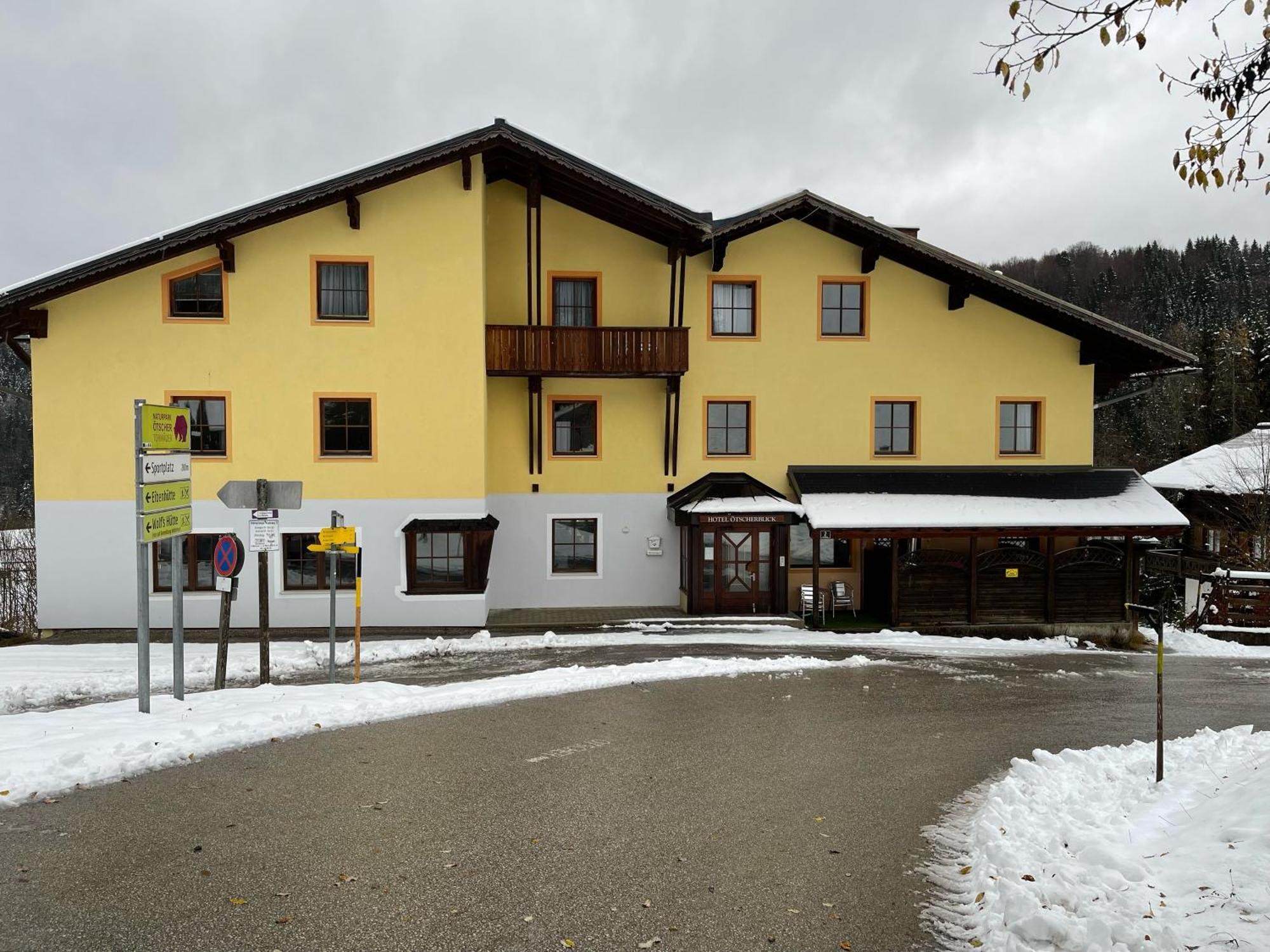 Hotel Oetscherblick Lackenhof Exteriör bild